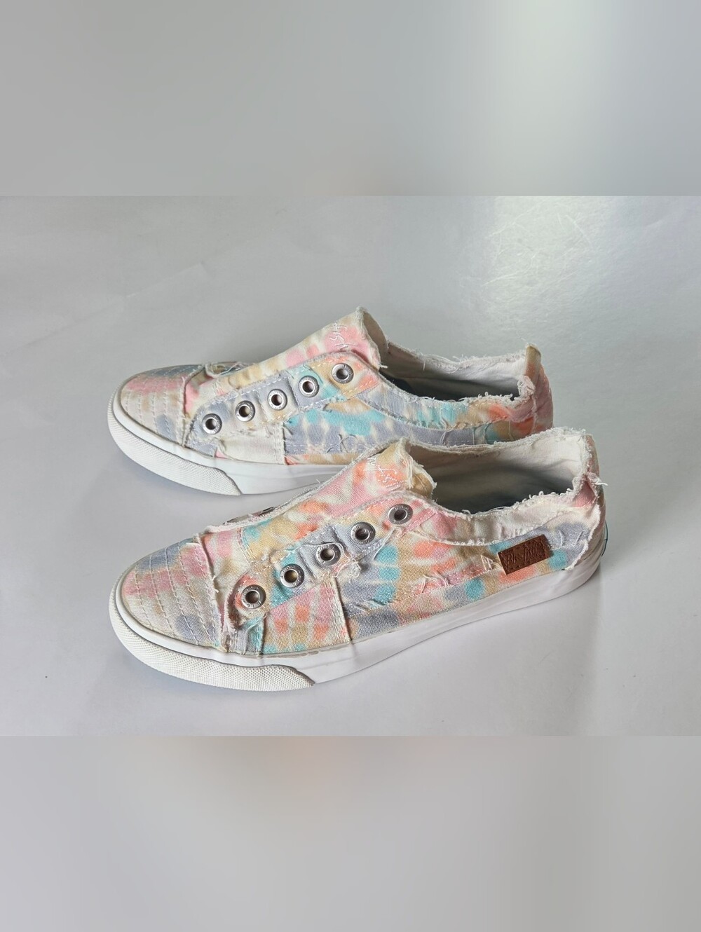 Blowfish Malibu Tie Dye Play Slip On Canvas Sneakers Rainbow Pastel Low Top